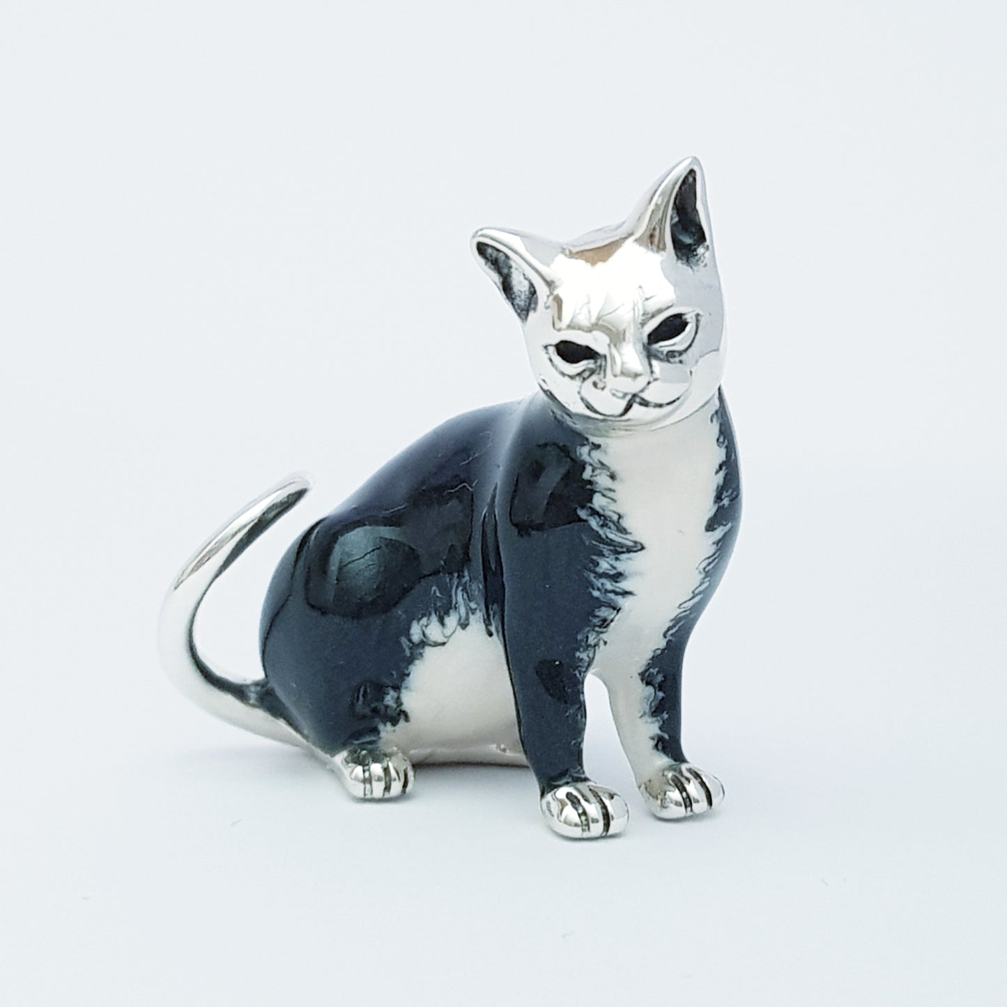 (Copy) Silver Cats