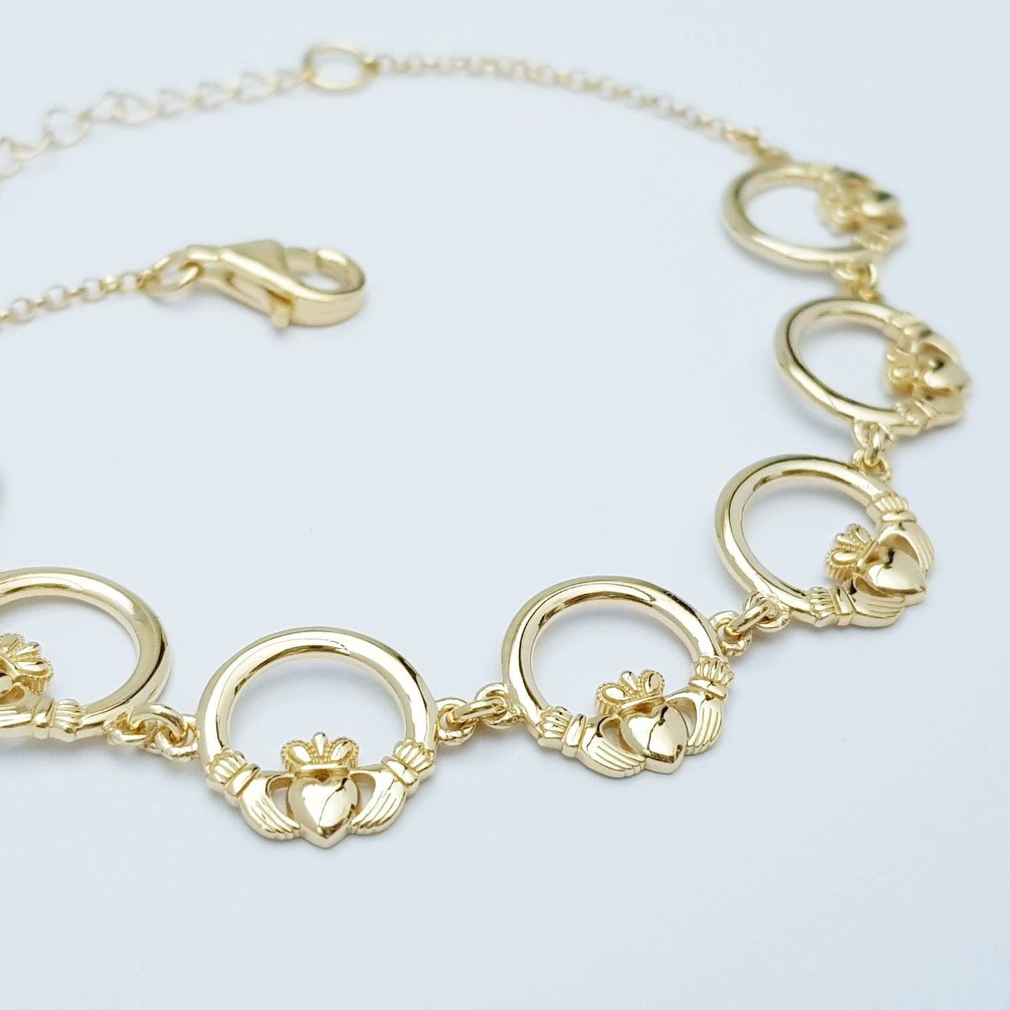 Claddagh bracelet, small claddagh bracelet, claddagh link bracelet