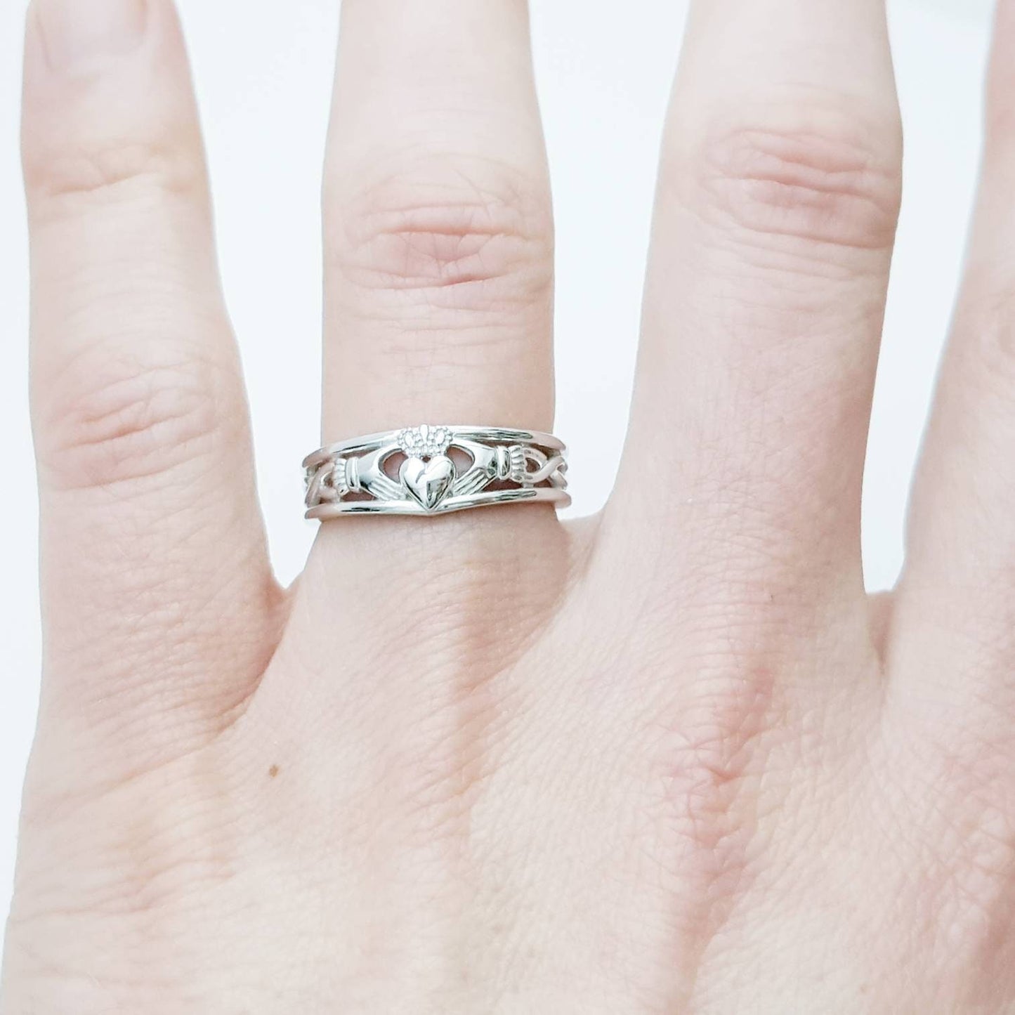 Sterling Silver Claddagh ring, celtic Knot Claddagh Ring, Irish claddagh band