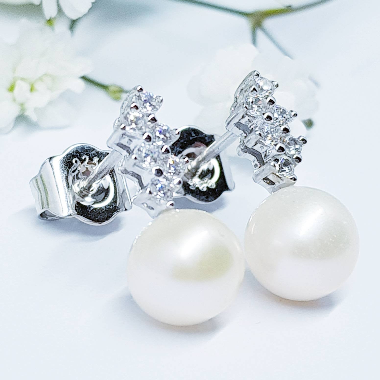 Cultured Pearl Earrings, Natural Pearls, White Pearl Earrings, June Birthstone, June Earrings, Bridal Pearl Earrings, Silver Pearl Earrings