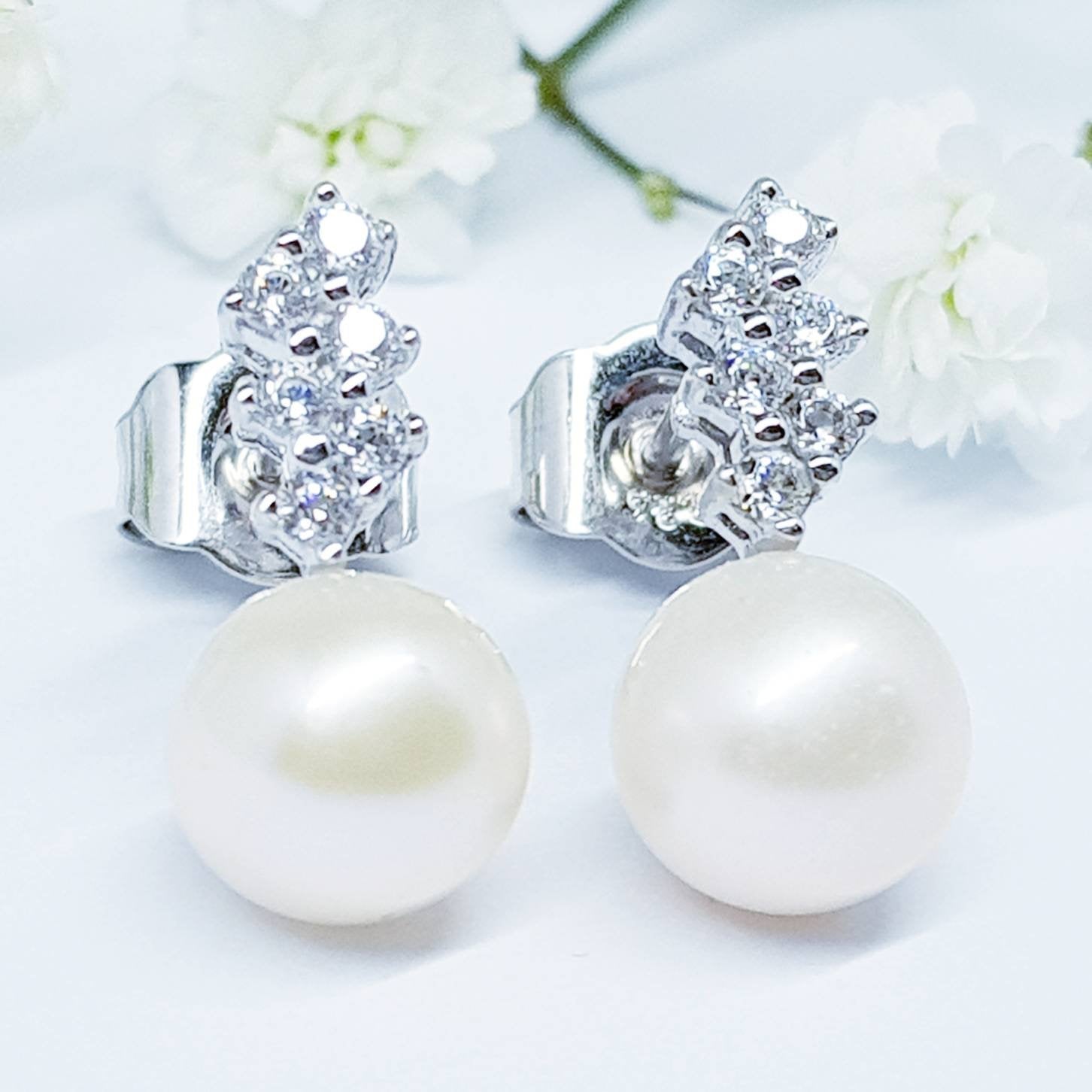 Cultured Pearl Earrings, Natural Pearls, White Pearl Earrings, June Birthstone, June Earrings, Bridal Pearl Earrings, Silver Pearl Earrings