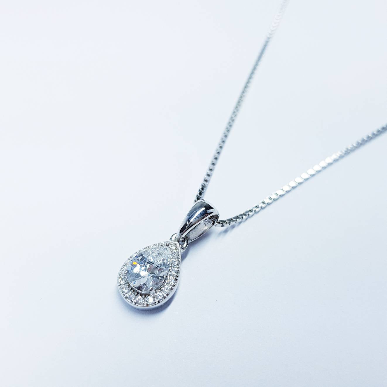 Dainty sterling silver necklace, small white diamond simulant pendant, Vintage necklace, delicate pendant