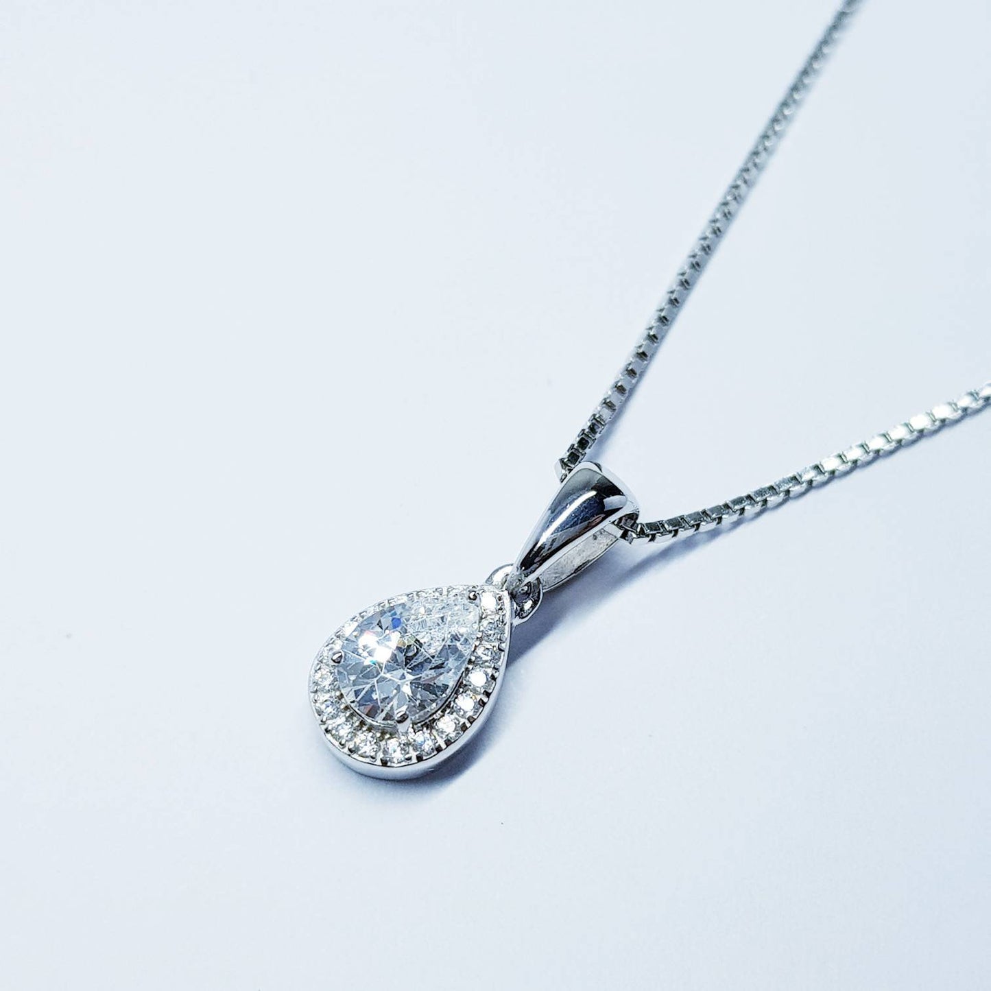 Dainty sterling silver necklace, small white diamond simulant pendant, Vintage necklace, delicate pendant
