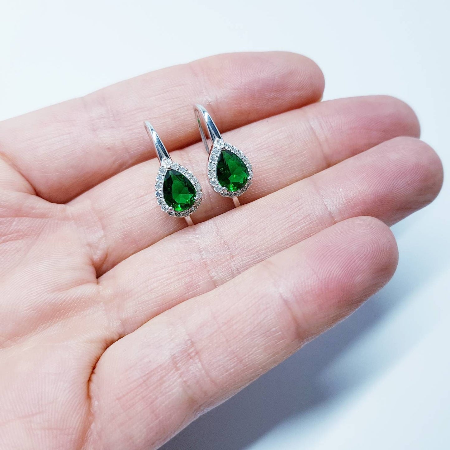 Emerald Green earrings, green drop earrings, vintage earrings, sterling silver teardrop earrings, lever back earrings