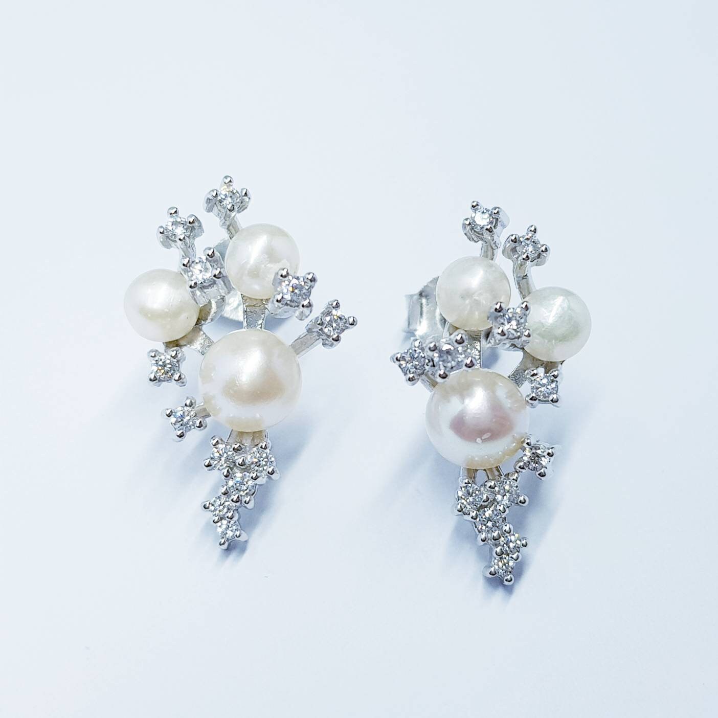 Cheap pearl earrings for on sale bridesmaids