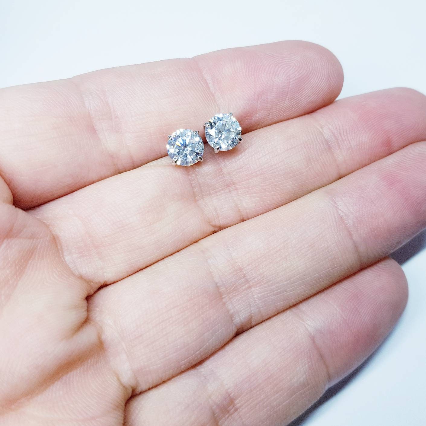 Sterling Silver 1.8 ctw stud earrings, white stud earring, silver stud earrings, Princess cut earrings, Man Made Diamond Simulants,