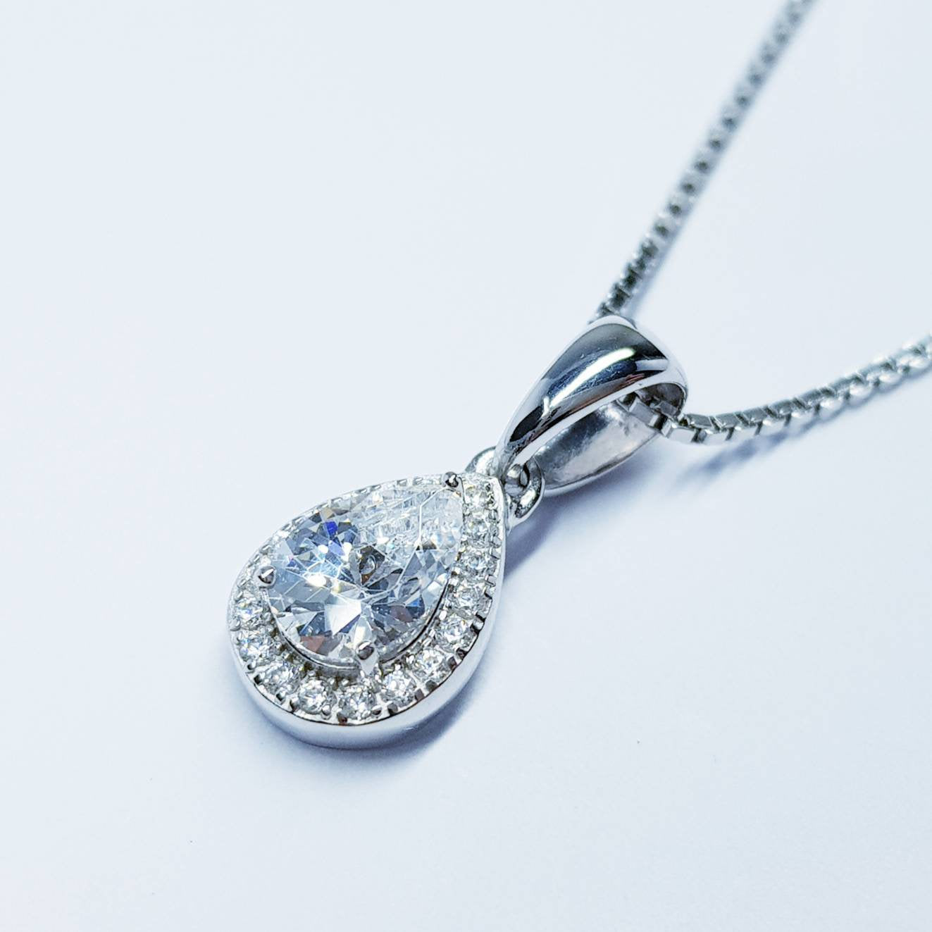 Dainty sterling silver necklace, small white diamond simulant pendant, Vintage necklace, delicate pendant