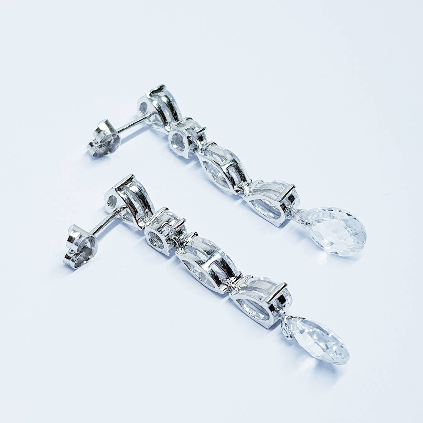 Teardrop Earrings, Crystal Earrings, Glamourous Jewelry, Sparkling drop earrings, dangle Earrings, vintage earrings