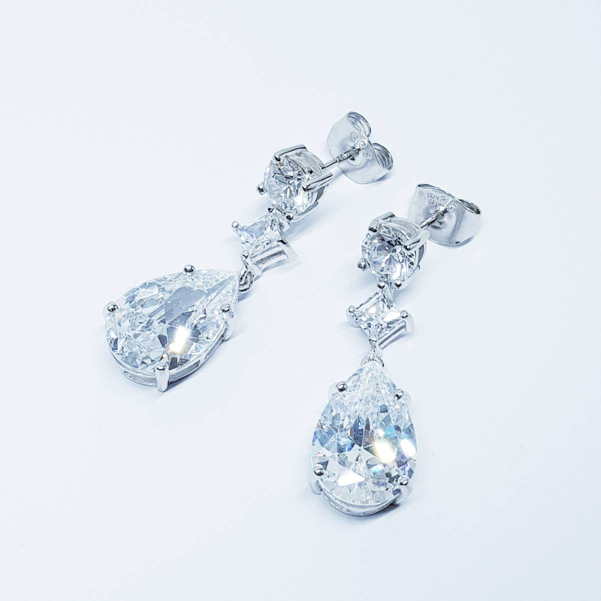 Bridal Diamond Earrings, chandelier Earrings, long teardrop Earrings, drop and dangle Earrings, vintage drop earrings