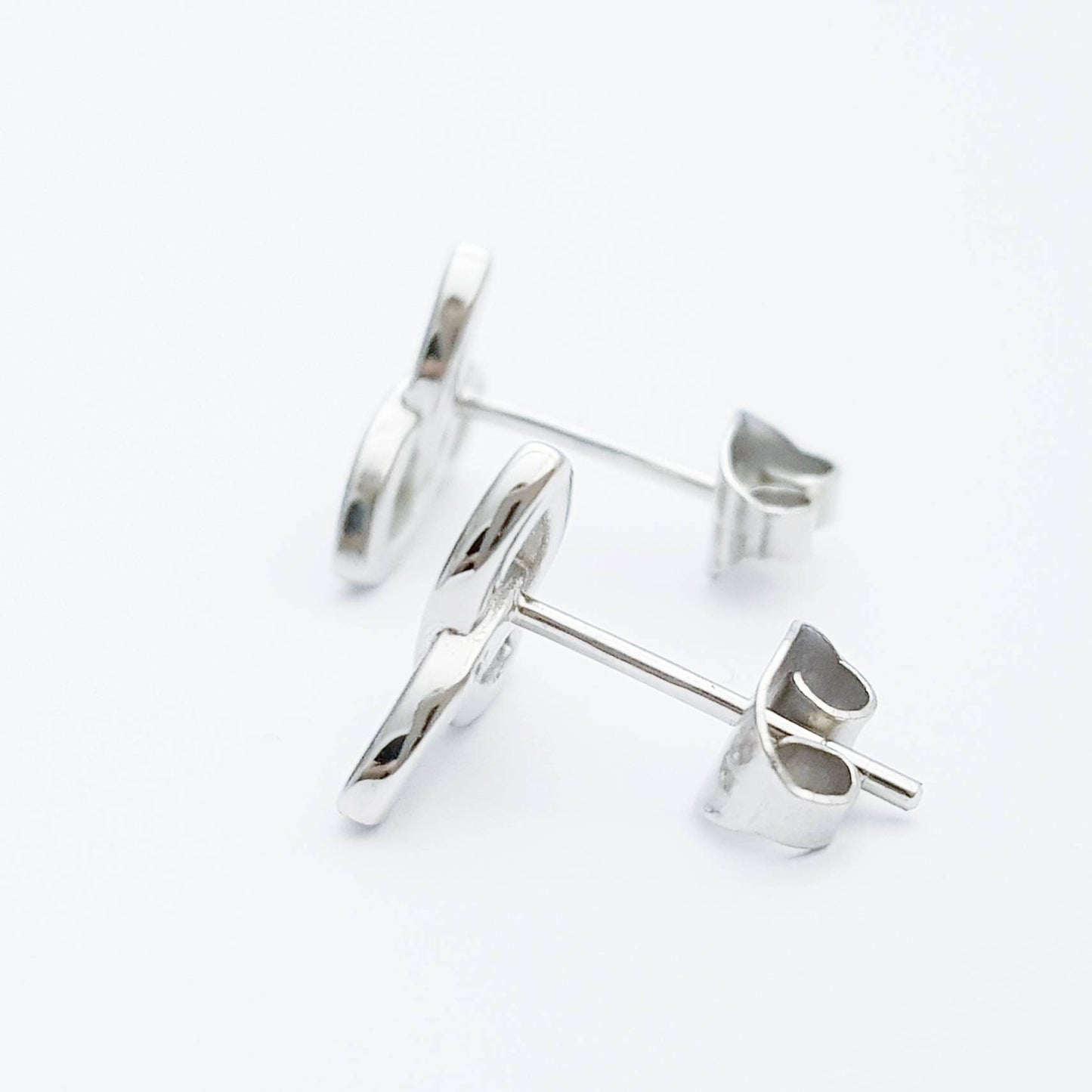 Small celtic knot Earrings, dainty Celtic studs, small trinity knot stud earrings, small celtic studs