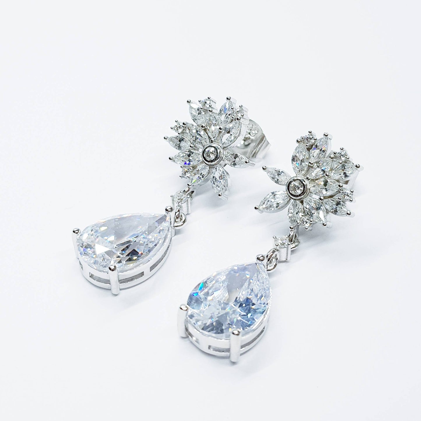Bridal Diamond Earrings, chandelier Earrings, long teardrop Earrings, drop and dangle Earrings, vintage drop earrings