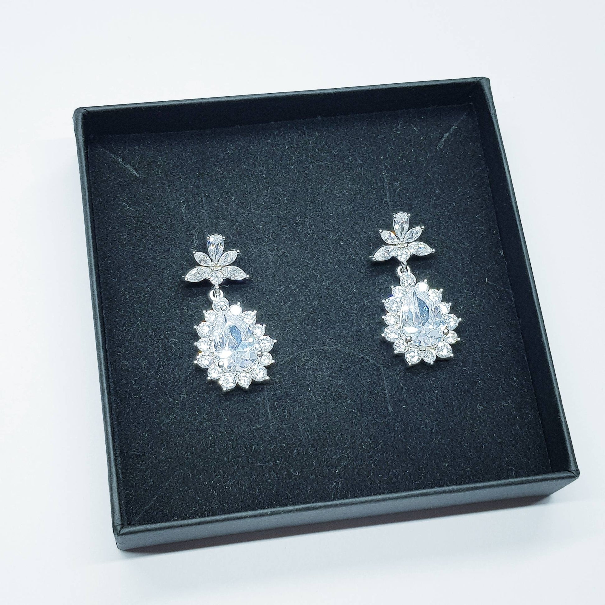 Bridal Diamond Earrings, chandelier Earrings, long teardrop Earrings, marquis and pear shaped stones