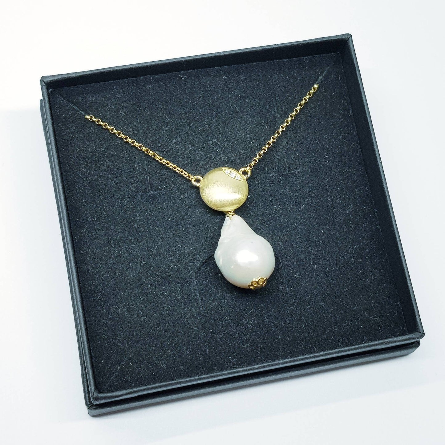 Unique necklace with large baroque pearl, large pearl pendant, unique jewelry