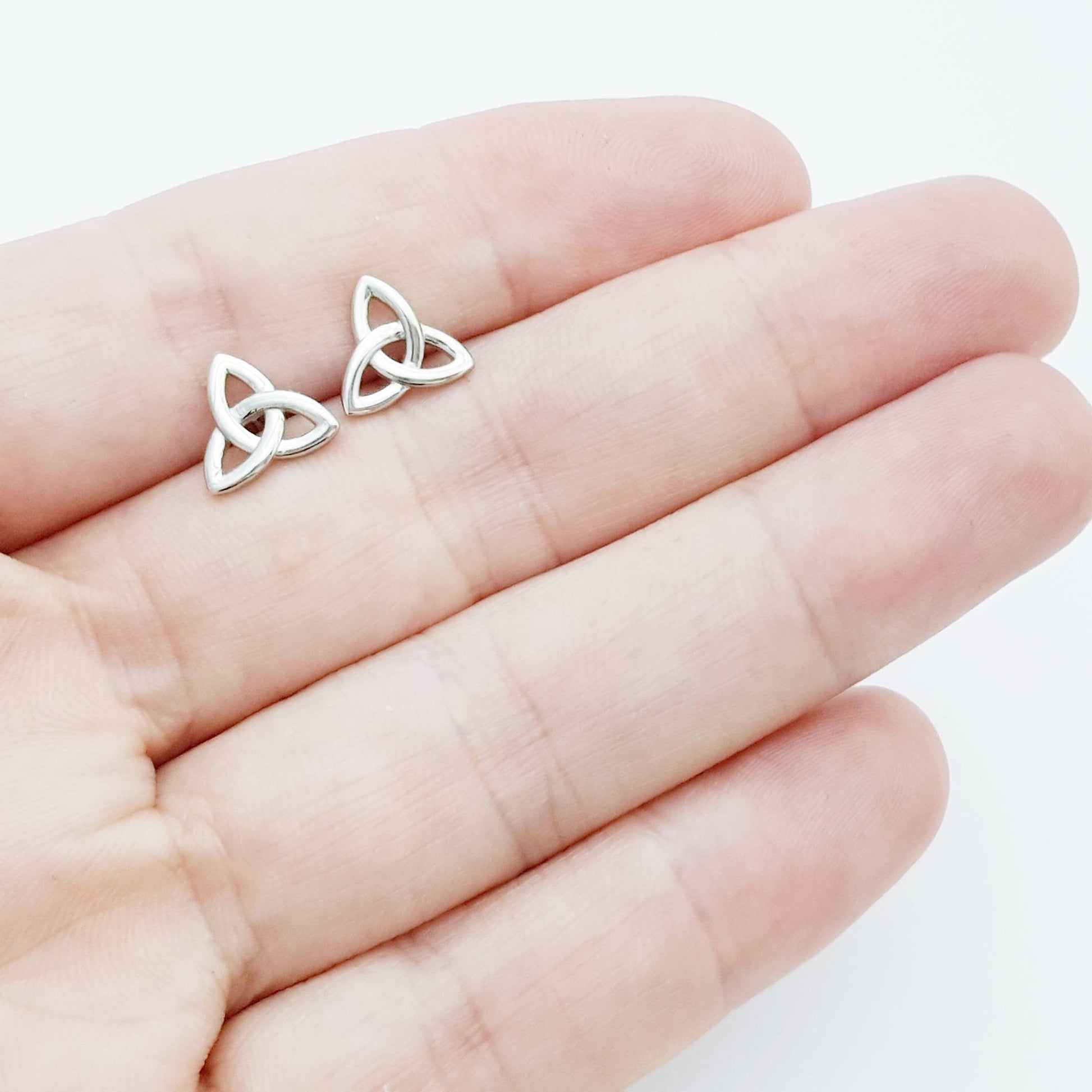 Small celtic knot Earrings, dainty Celtic studs, small trinity knot stud earrings, small celtic studs