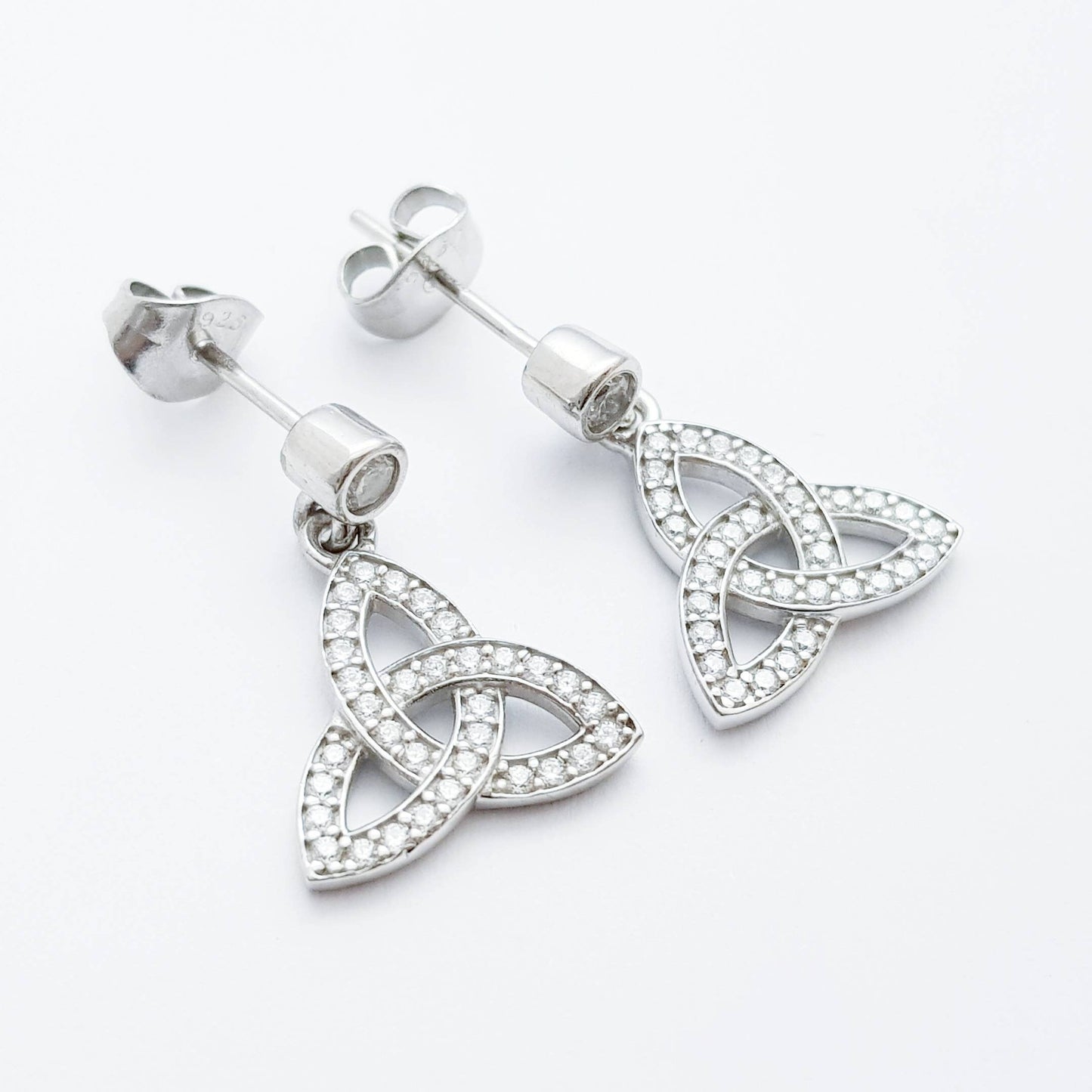 Delicate celtic knot Earrings, Irish trinity knot, Celtic drop Earrings