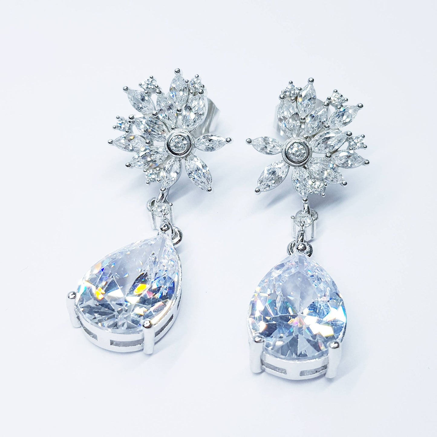 Bridal Diamond Earrings, chandelier Earrings, long teardrop Earrings, drop and dangle Earrings, vintage drop earrings