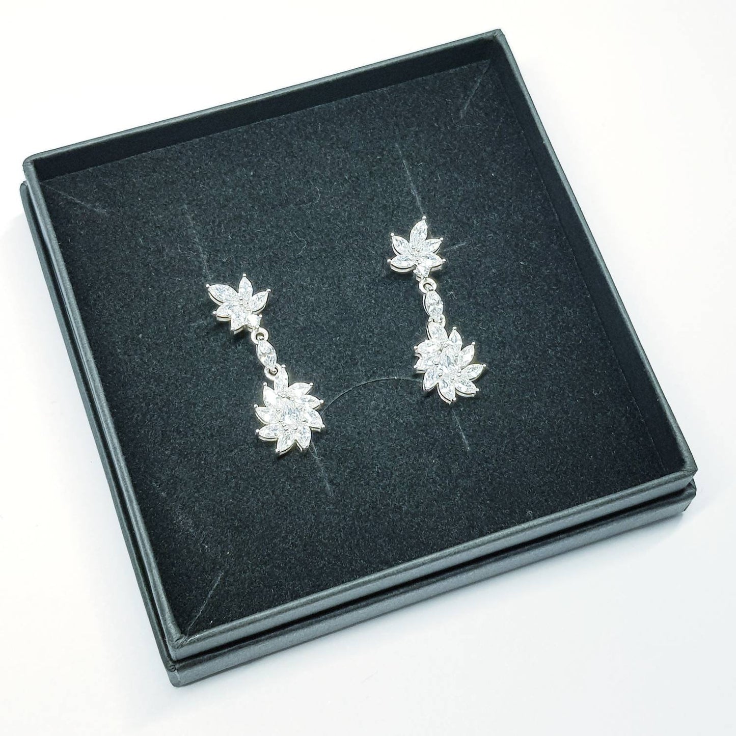 Bridal Diamond Earrings, chandelier Earrings, vintage drop Earrings,