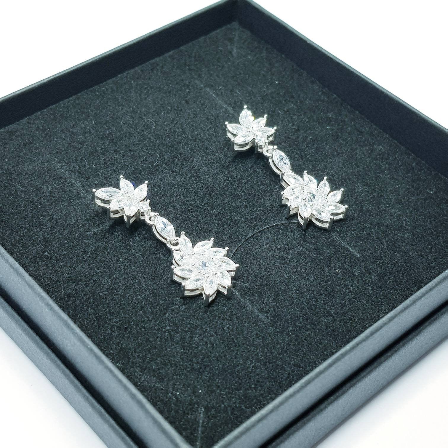 Bridal Diamond Earrings, chandelier Earrings, vintage drop Earrings,