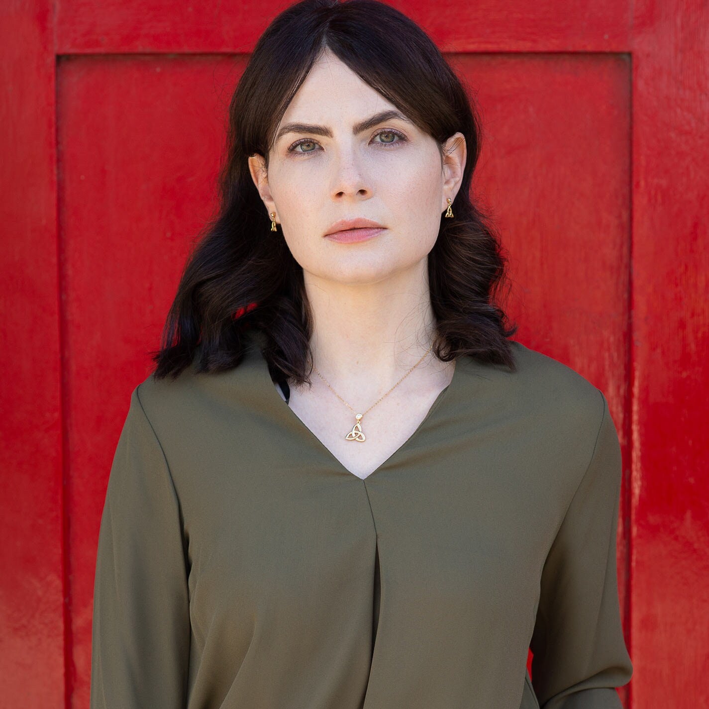 Small celtic drop earrings, Irish trinity jewelry, dainty drop Earrings