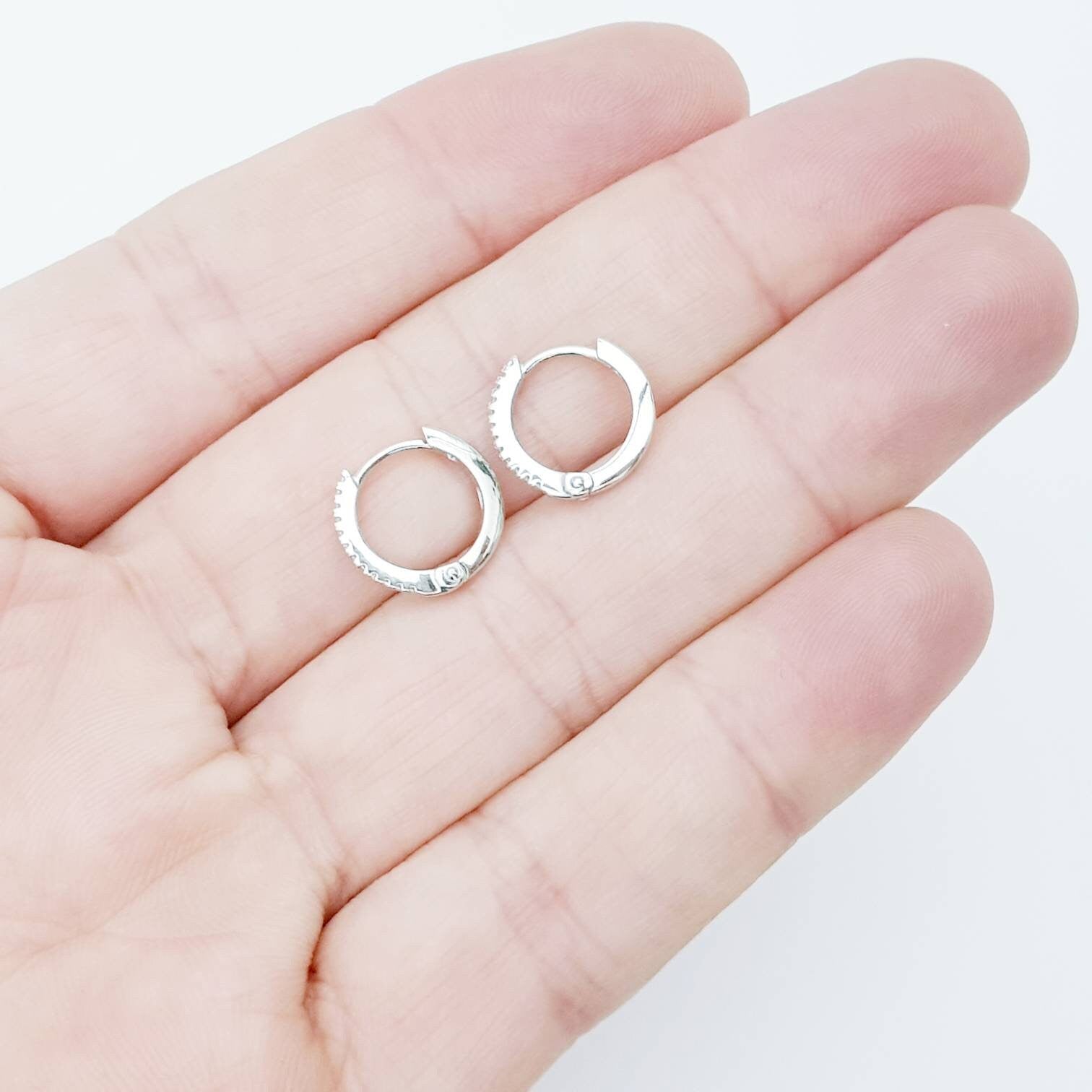 Thin hoop earrings - minimal jewelry - dainty hoops - silver Huggie earrings