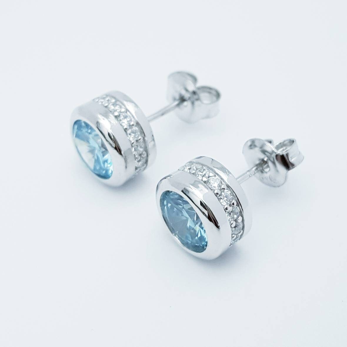 Silver round aquamarine earrings, sparkling turquoise stud earrings