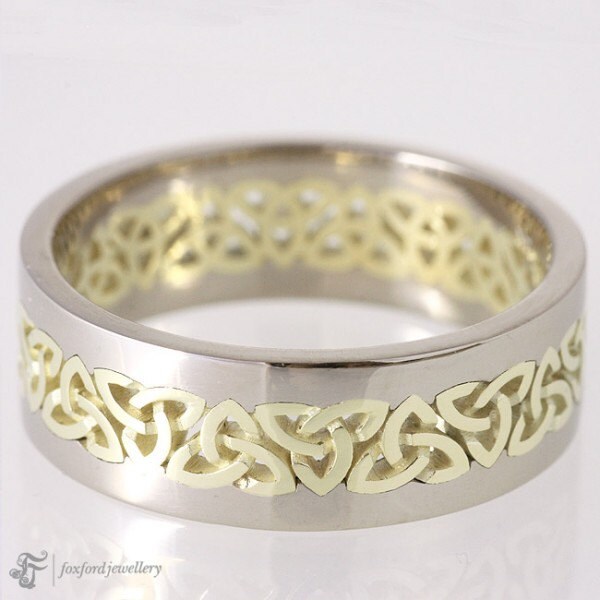 18k Celtic wedding Ring, Trinity knot ring, Irish wedding ring