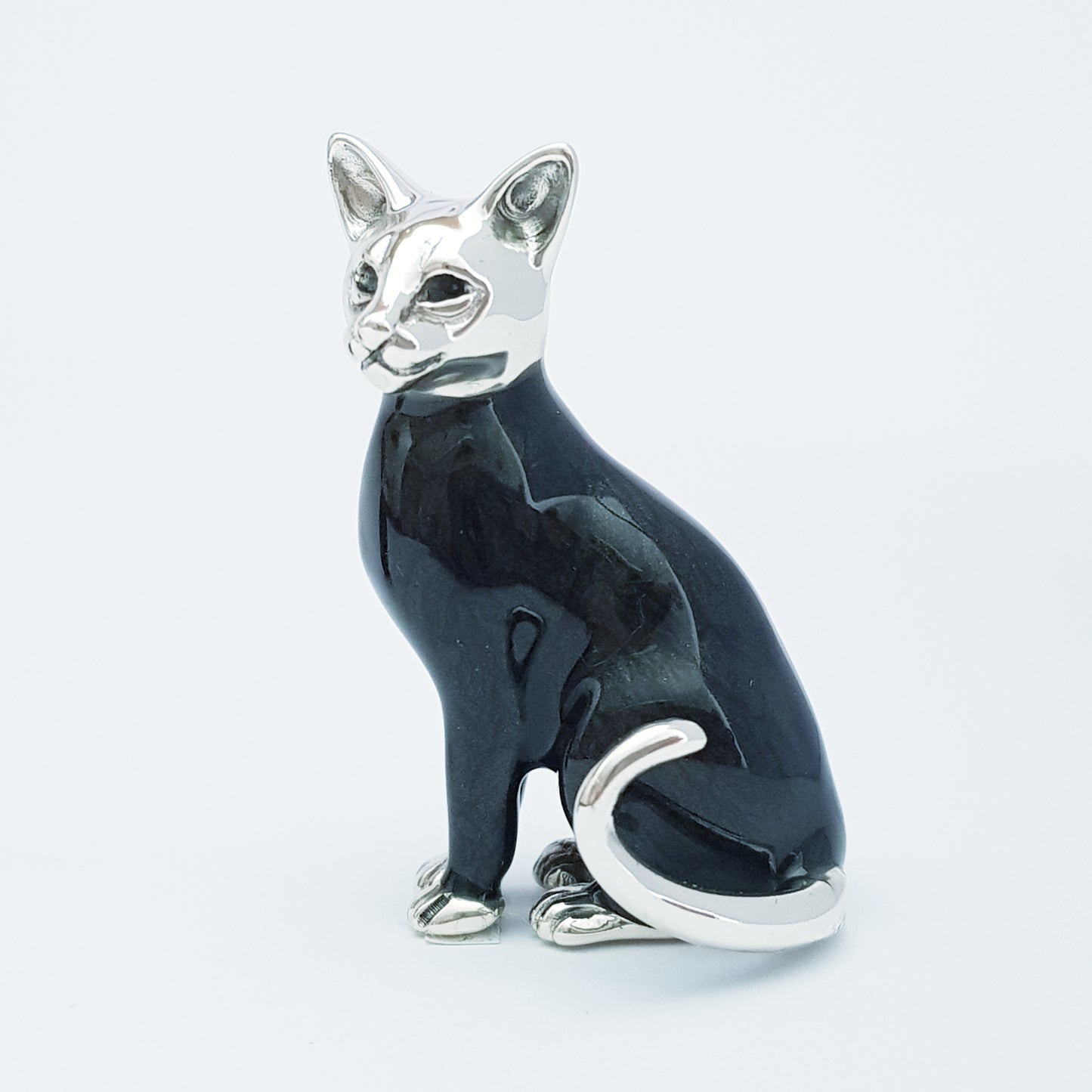 (Copy) Silver Cats