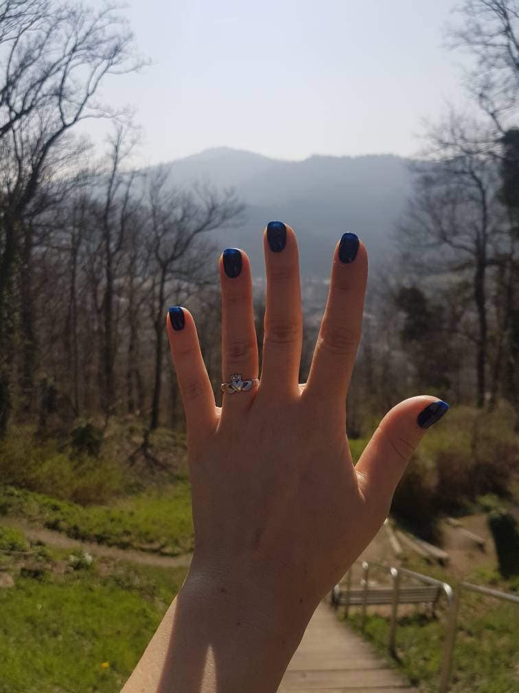 Sterling Silver Celtic Twist Band Claddagh Ring