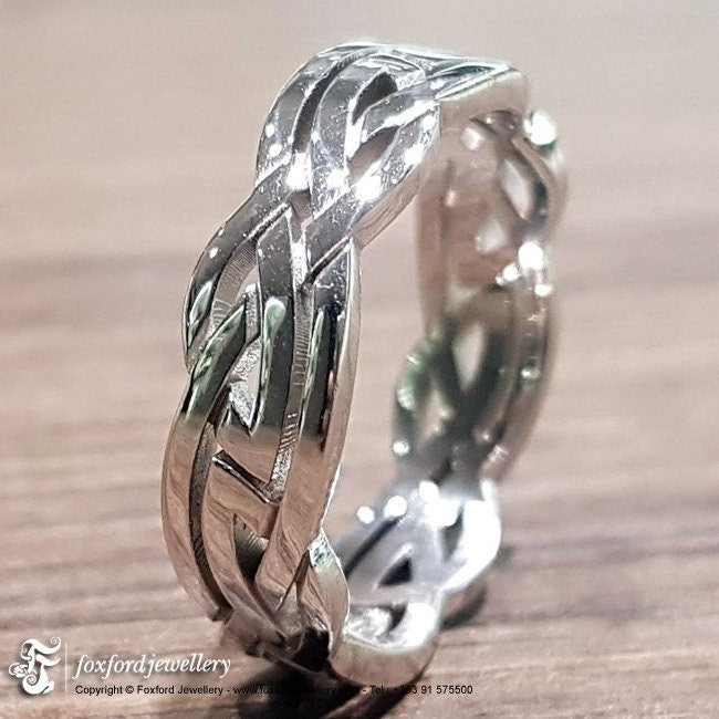 18k Gold Celtic Ring