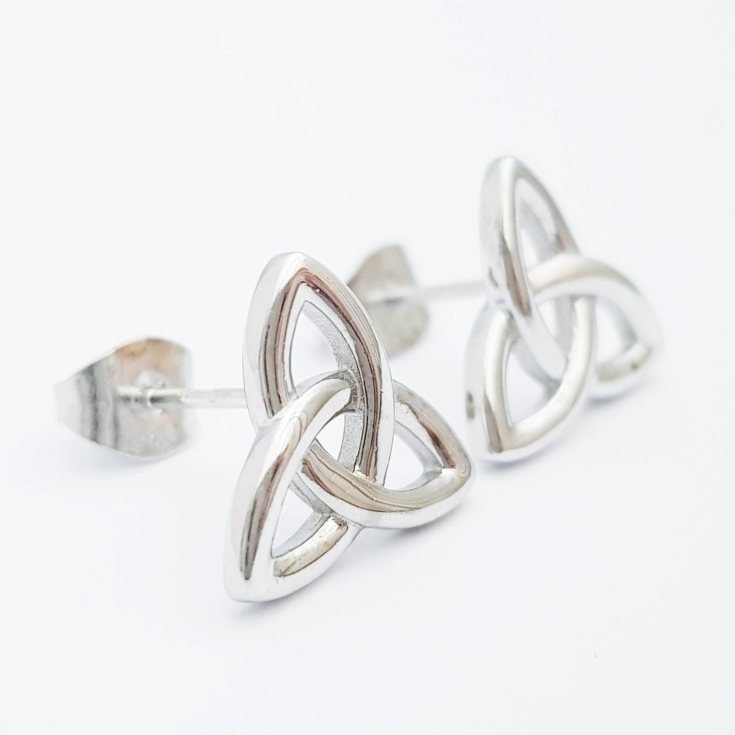 Silver Celtic knot Earrings, Celtic studs, trinity knot stud earrings