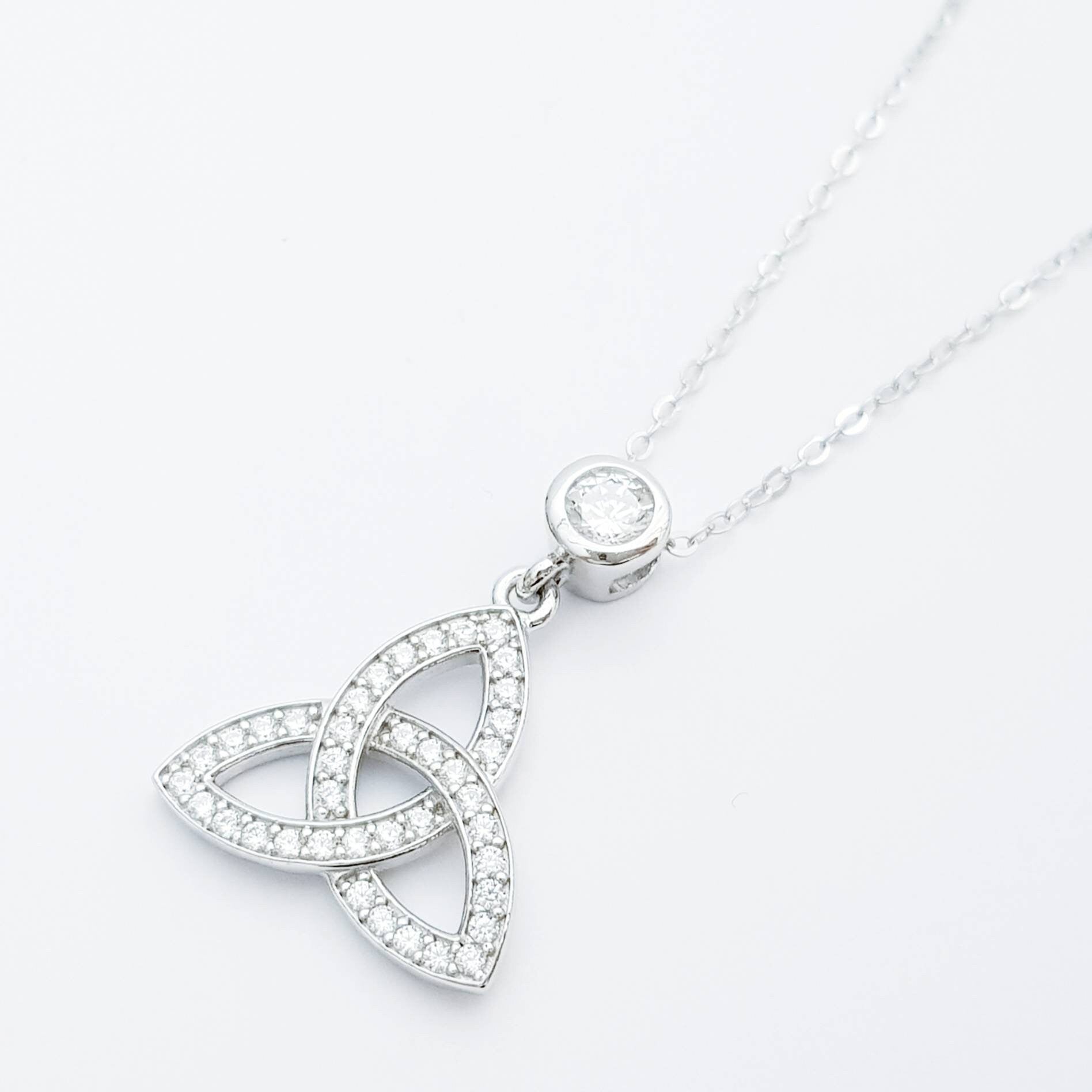 Celtic Trinity knot pendant, Irish gift celtic necklace, triquetra pendant
