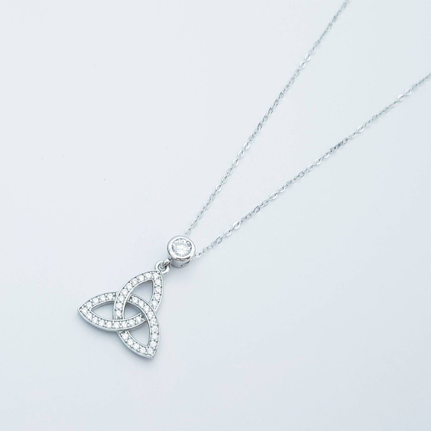 Celtic Trinity knot pendant, Irish gift celtic necklace, triquetra pendant