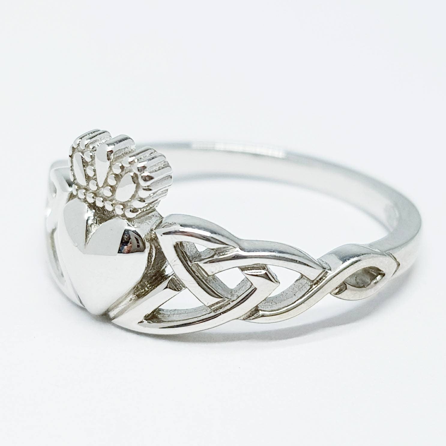 Sterling Silver Claddagh Ring with Celtic Knots