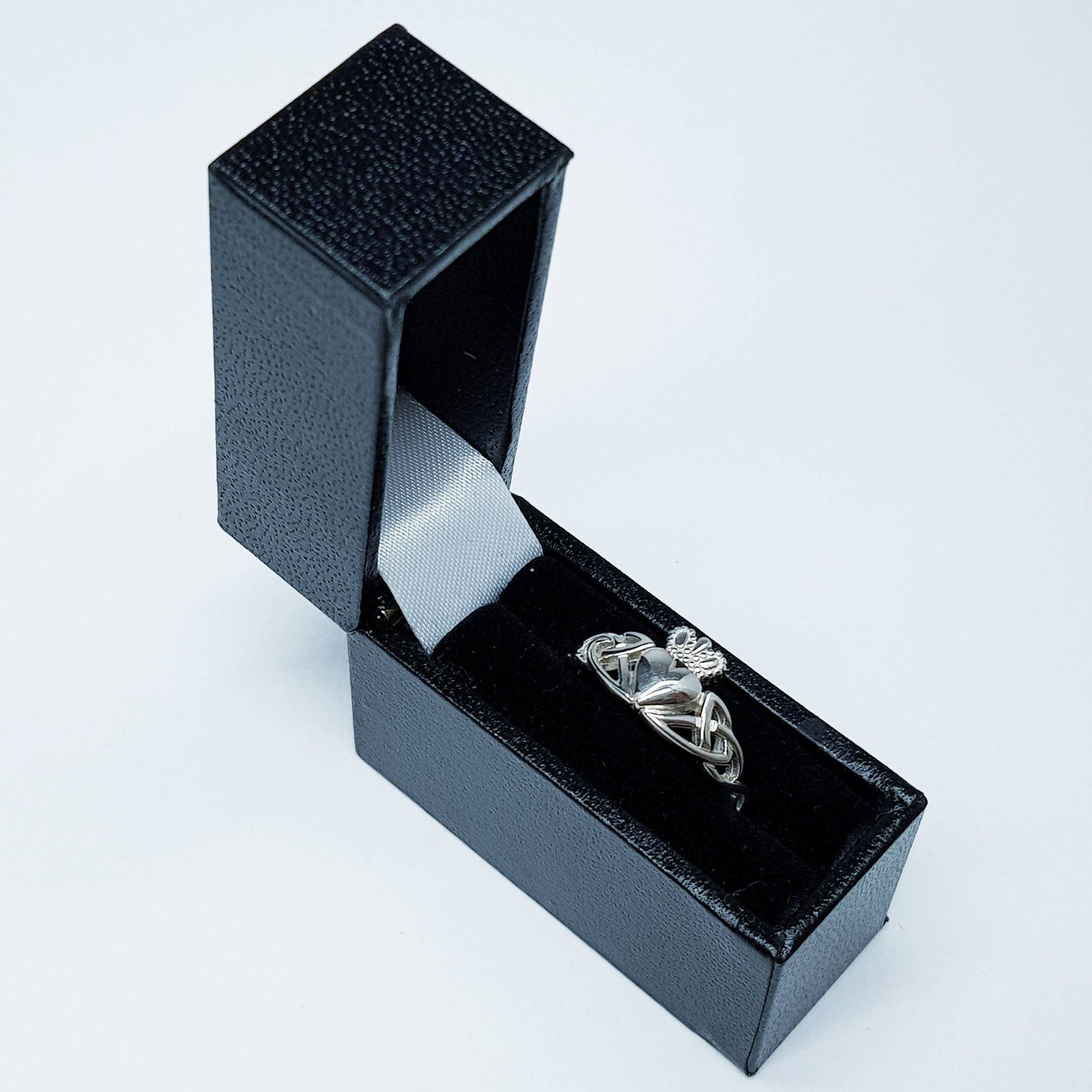 Sterling Silver Claddagh Ring with Celtic Knots