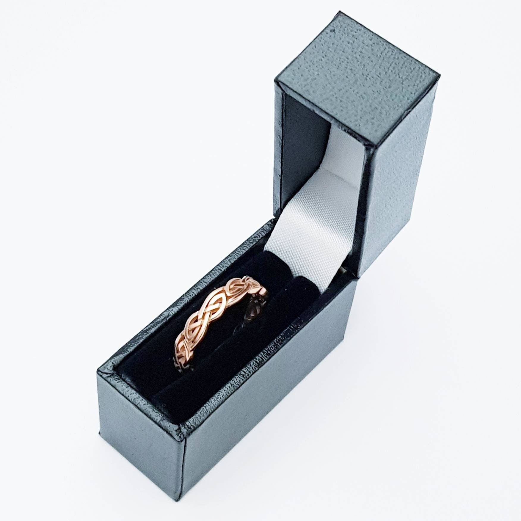 Dainty Rose gold celtic knot ring, fine celtic knot ring