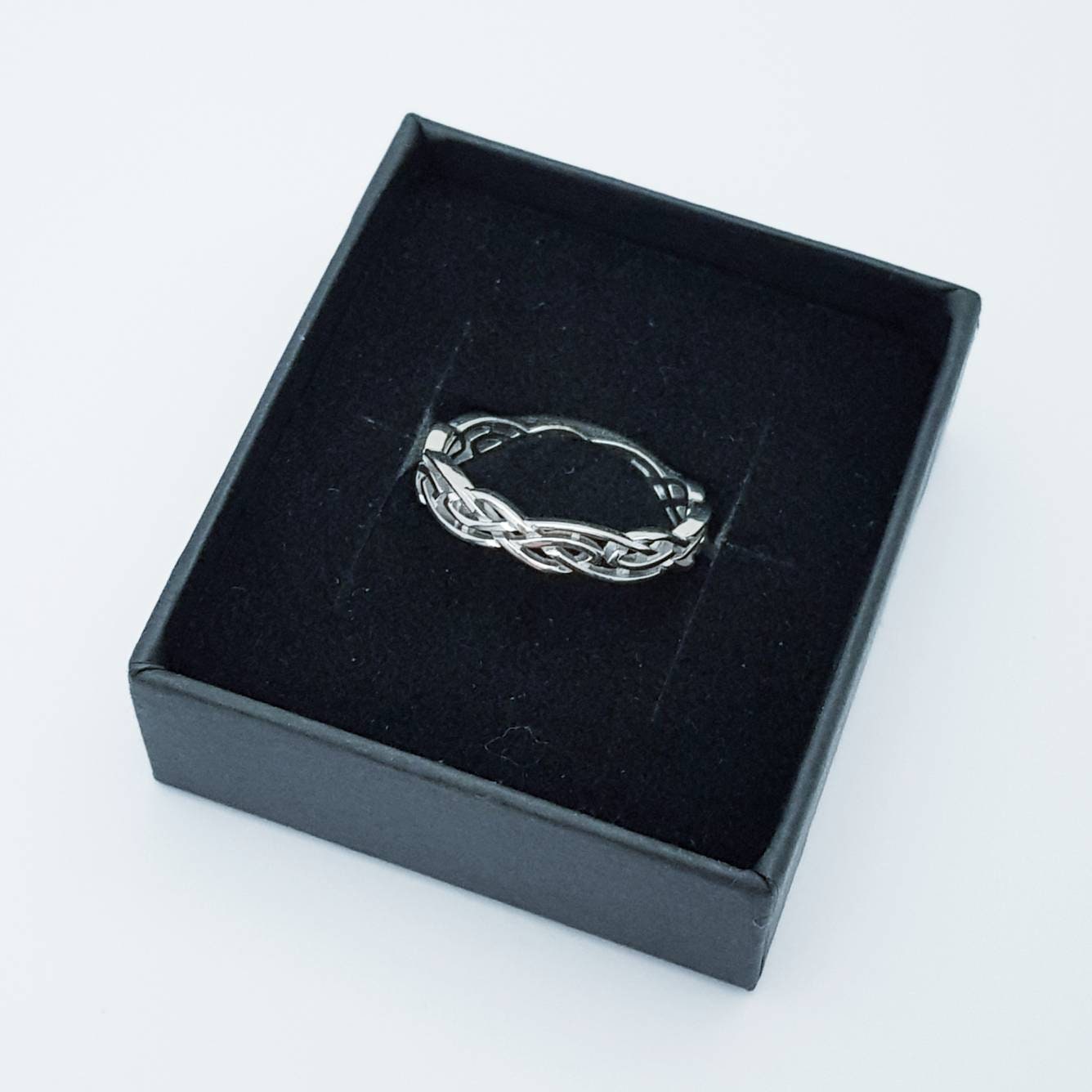 Delicate open celtic knot ring, sterling silver celtic ring
