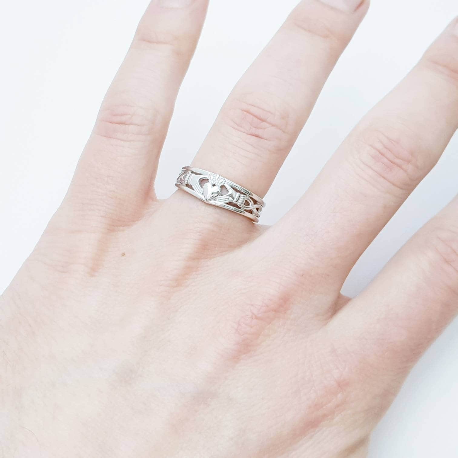 Sterling Silver Claddagh ring, celtic Knot Claddagh Ring, Irish claddagh band