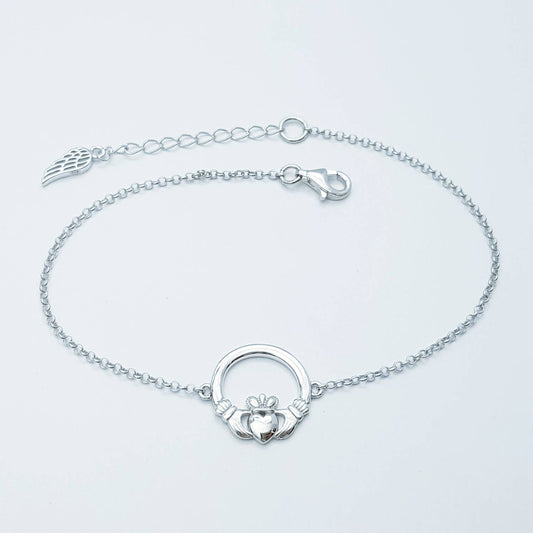 Irish bracelet, dainty claddagh bracelet, silver claddagh, Irish gift