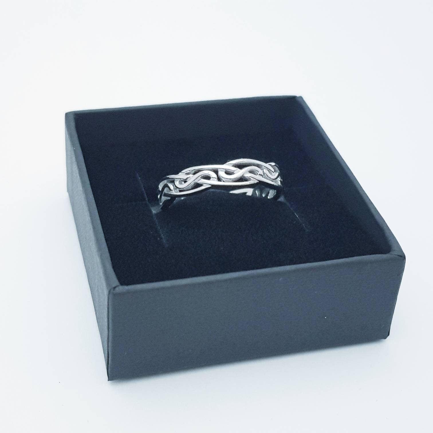 Delicate open celtic knot ring, sterling silver celtic ring