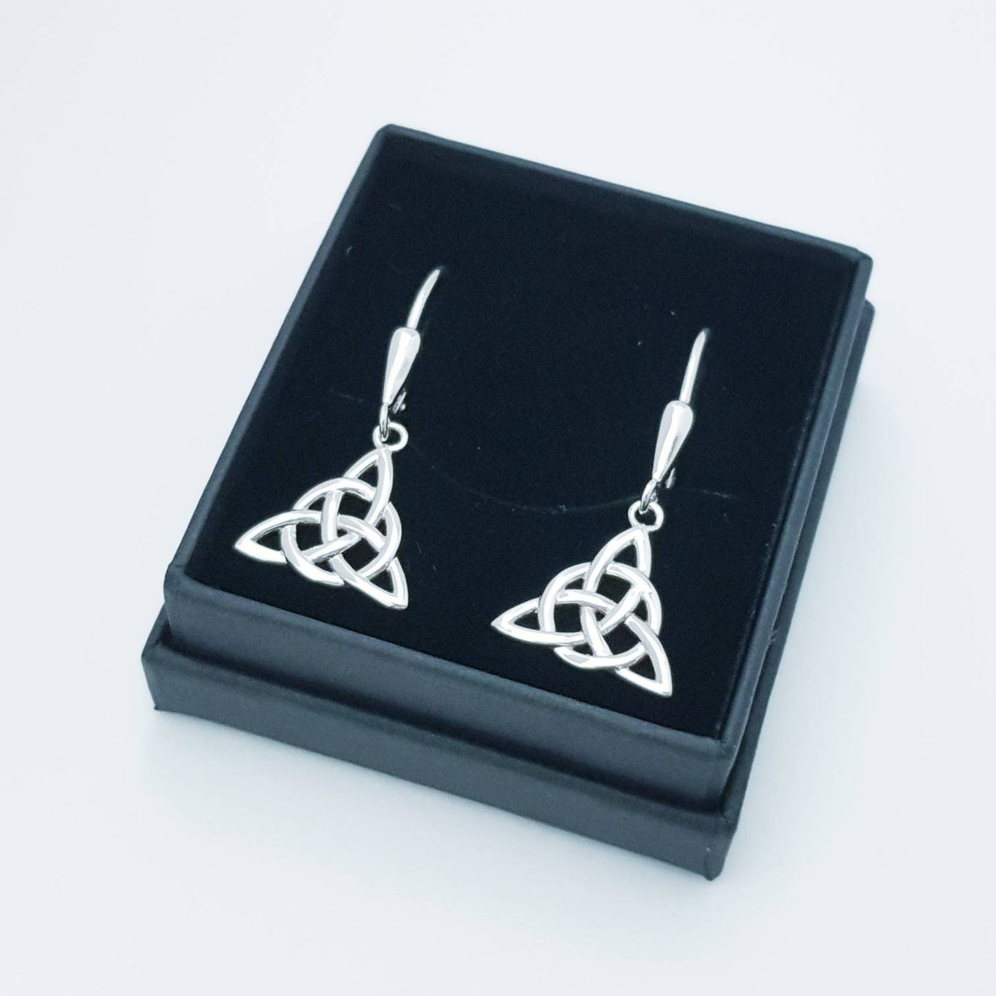Silver Celtic knot Earrings, Irish Earrings, two tone Celtic Earrings