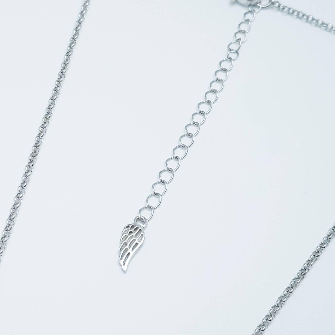 Dainty Claddagh pendant, Irish claddagh necklace from Galway, Gold and Silver claddagh necklace