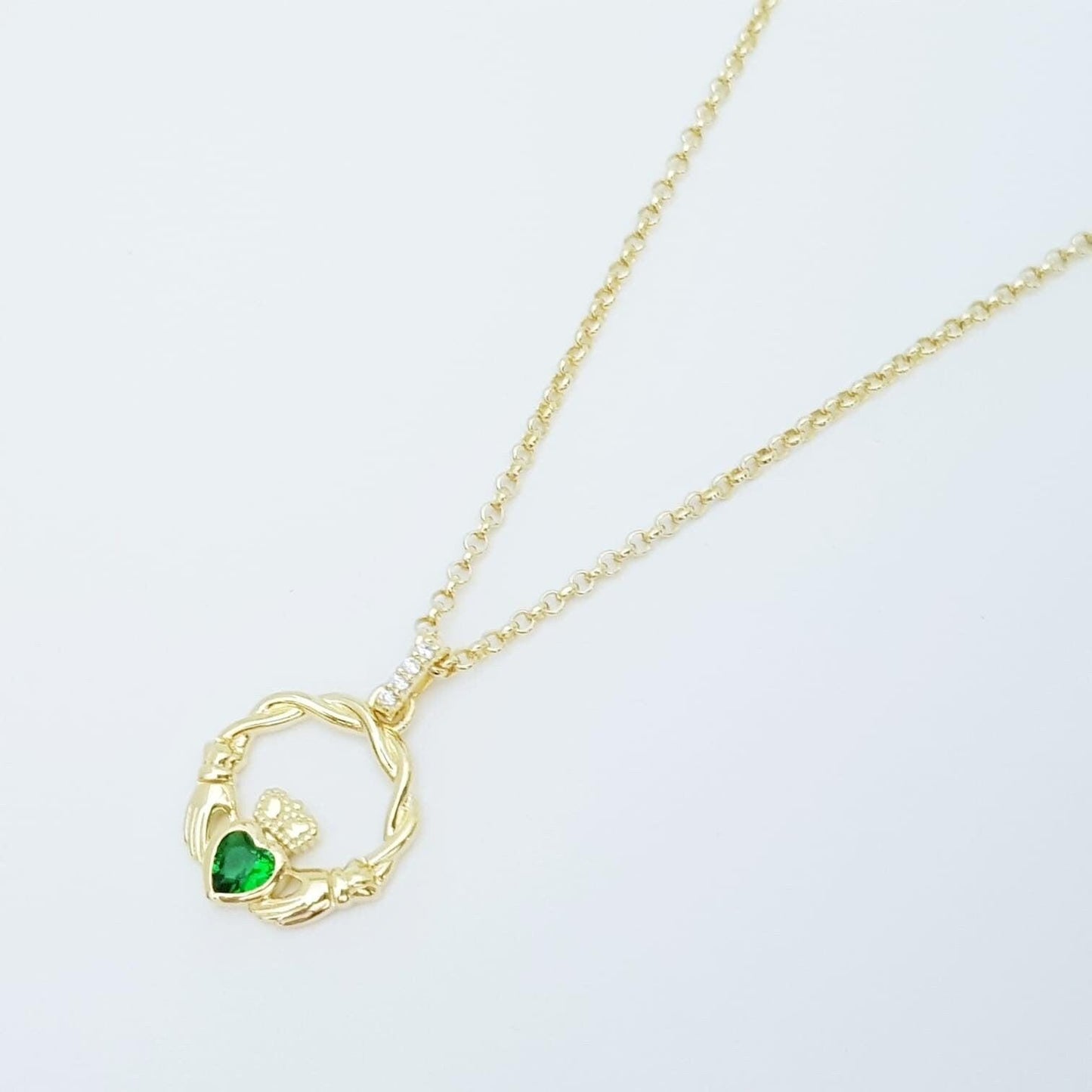 Dainty Sterling Silver claddagh necklace
