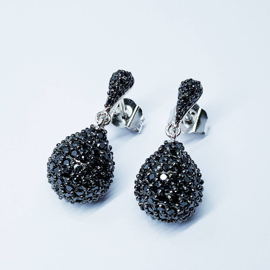 Black drop Earring studs, Teardrop shaped earrings, classic black earrings, vintage black earrings, elegant Gothic jewelry
