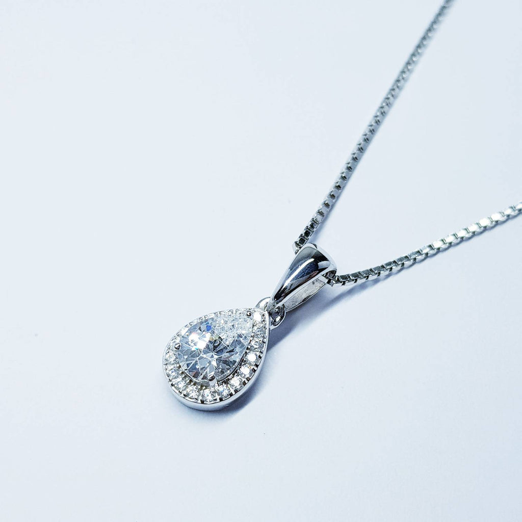 Dainty sterling silver necklace, small white diamond simulant pendant, Vintage necklace, delicate pendant