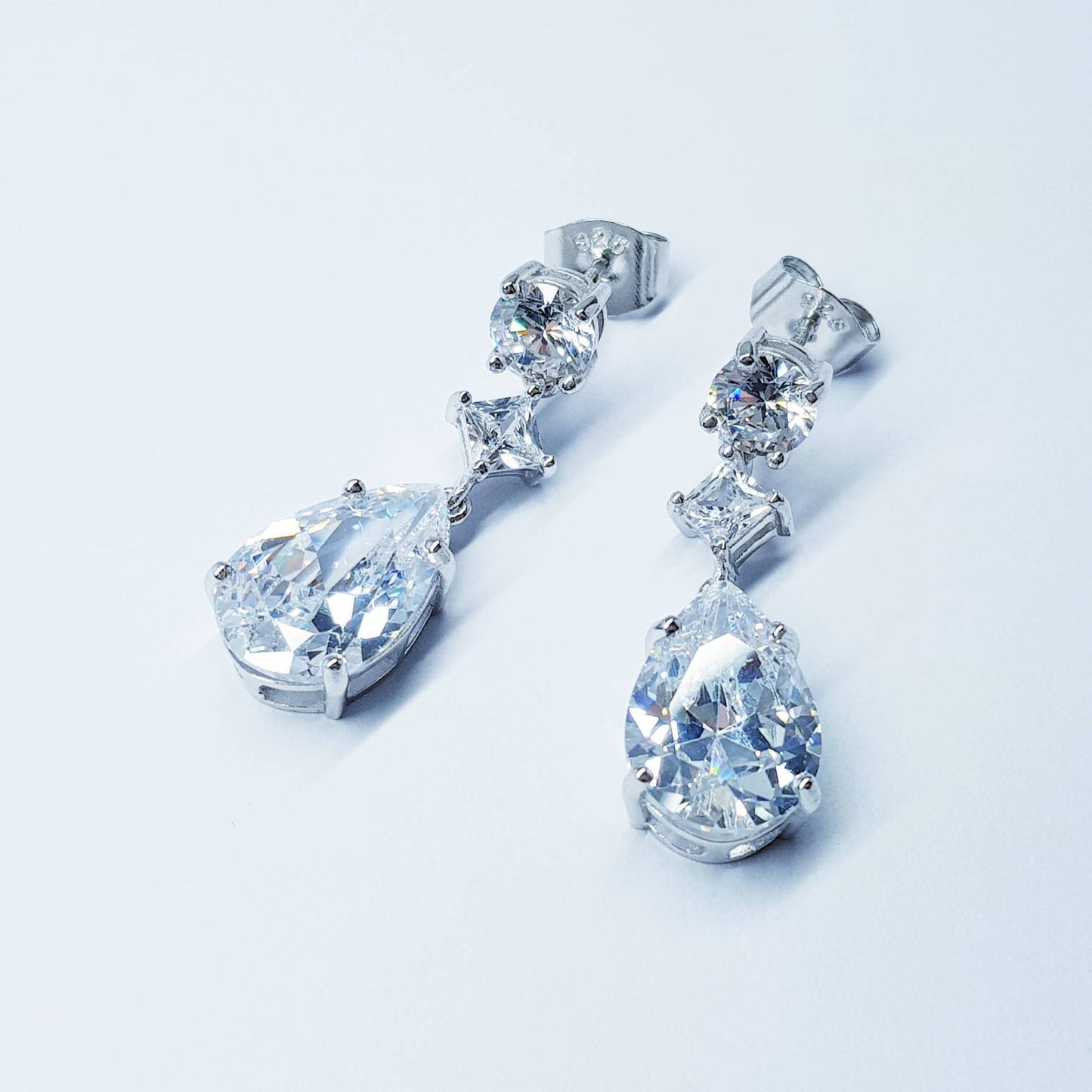 Bridal Diamond Earrings, chandelier Earrings, long teardrop Earrings, drop and dangle Earrings, vintage drop earrings