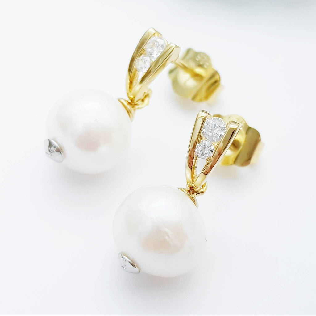 Gold plated sterling drop pearl earrings with freshwater pearl