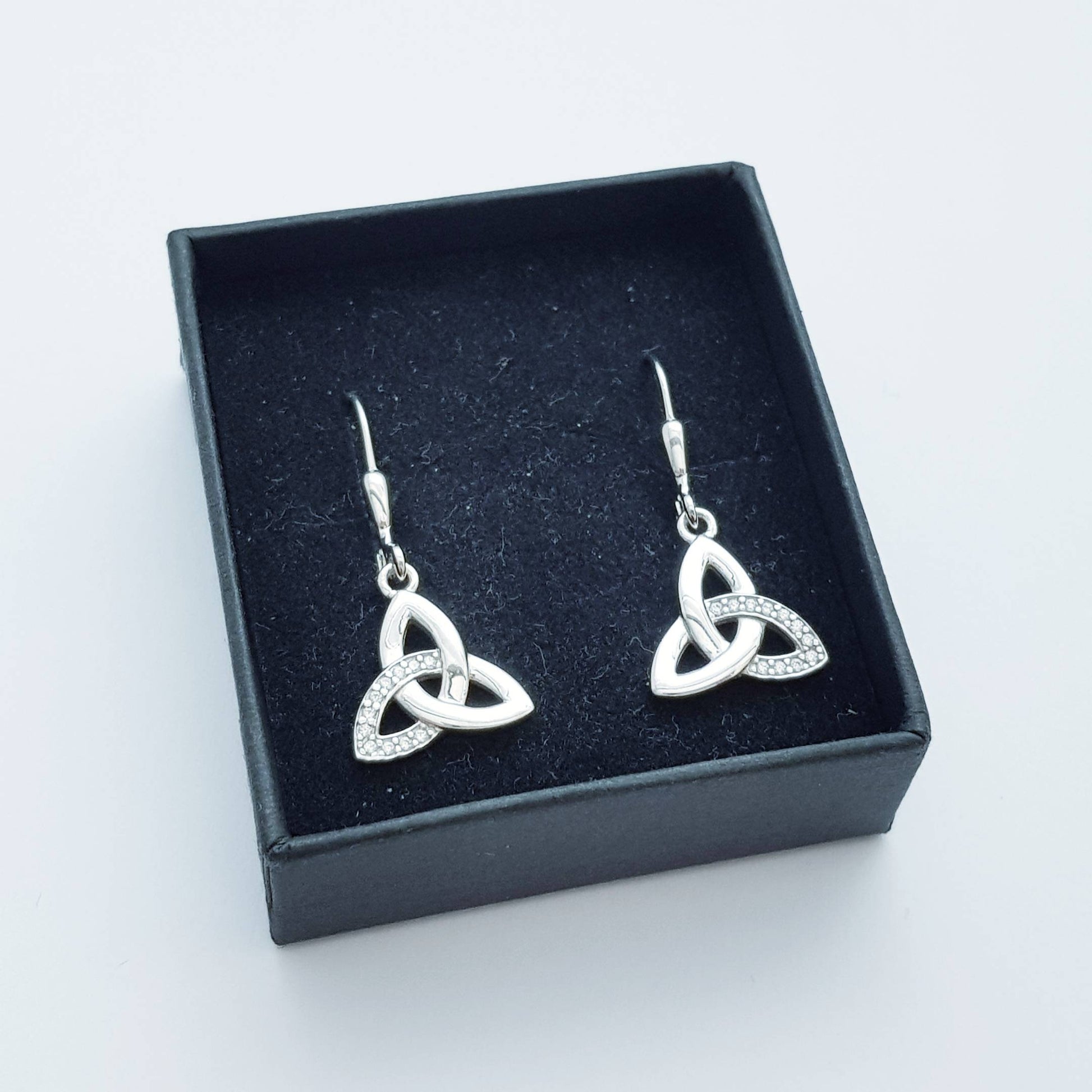 Drop and dangle Celtic knot Earrings, Celtic lever back, silver trinity knot earrings
