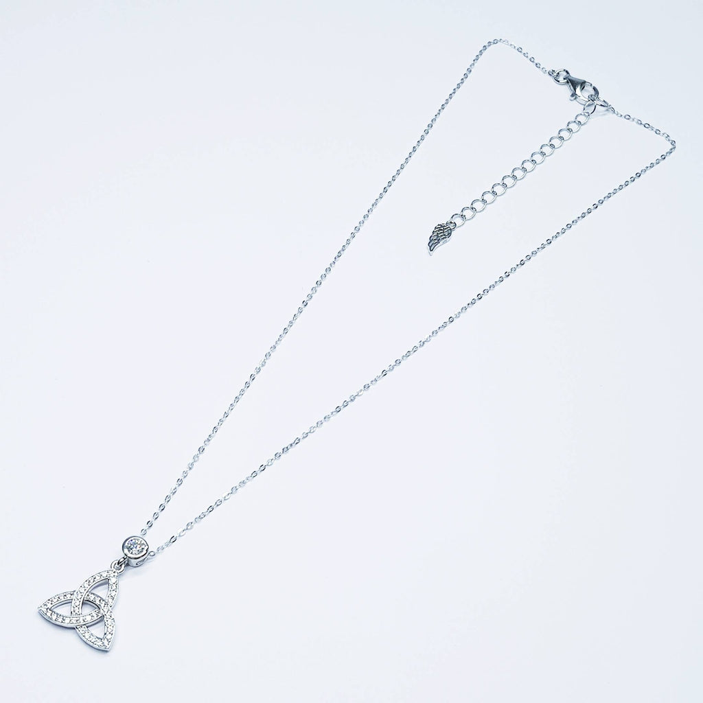Celtic Trinity knot pendant, Irish gift celtic necklace, triquetra pendant