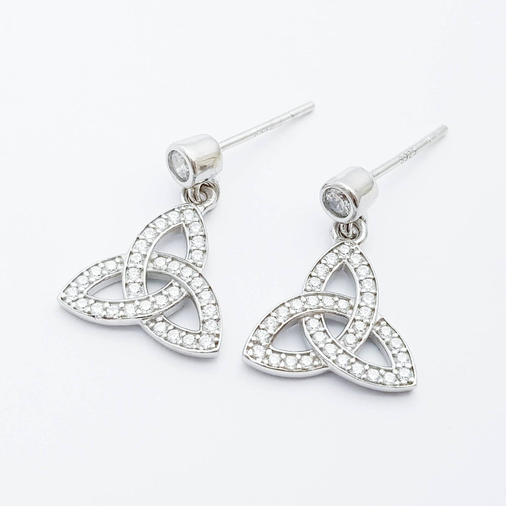 Delicate celtic knot Earrings, Irish trinity knot, Celtic drop Earrings