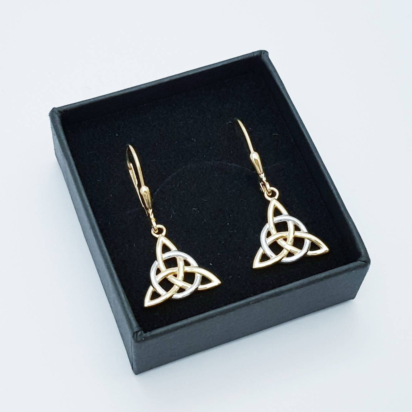 Silver Celtic knot Earrings, Irish Earrings, two tone Celtic Earrings, trilateral earrings